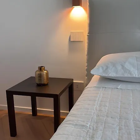 Dimora Sg باري